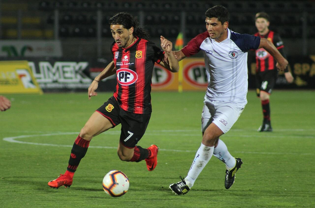 Rangers de Talca sẽ gặp khó trên sân của Deportes Santa Cruz.
