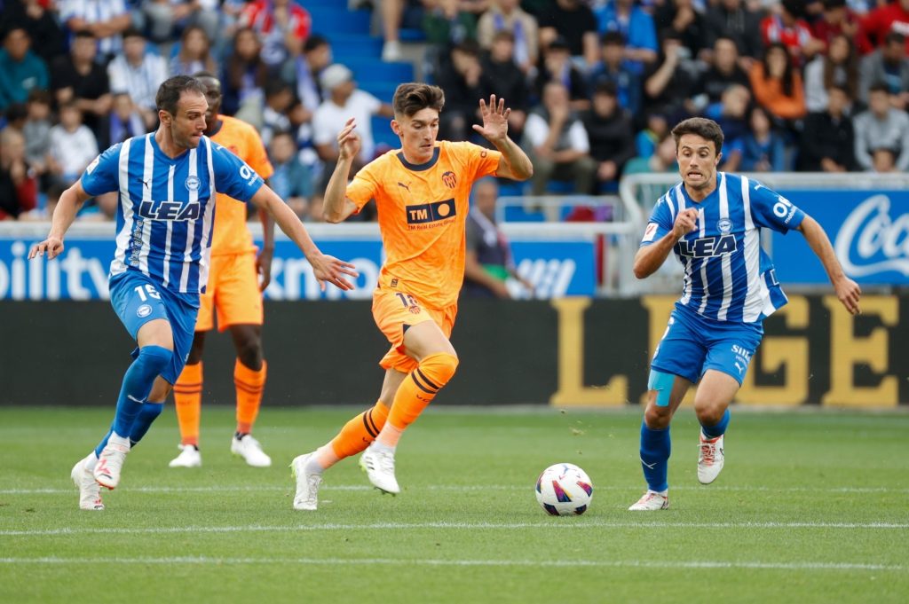 Nhận định soi kèo Deportivo Alaves vs Valencia lúc 00h00 ngày 15/5/2025 nhan-dinh-soi-keo-deportivo-alaves-vs-valencia-luc-00h00-ngay-15-5-2025-1