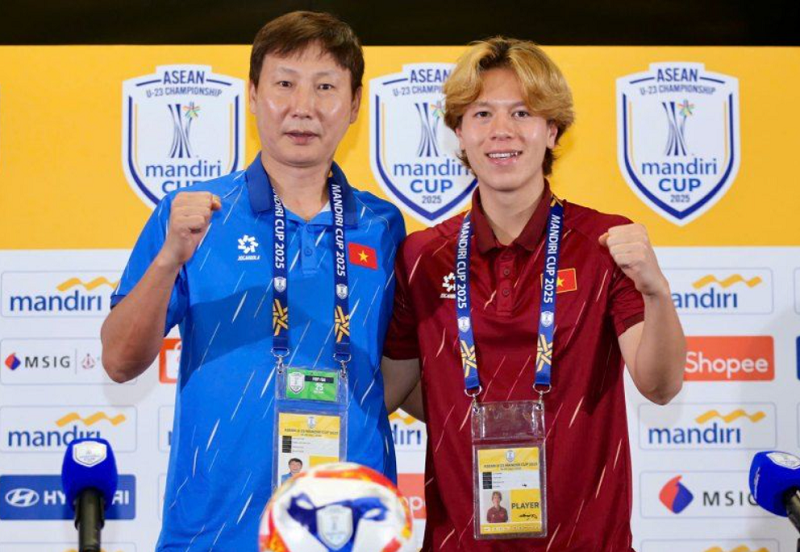 viktor-le-toi-qua-hanh-phuc-khi-gianh-vinh-quang-cung-doi-tuyen-nuoc
