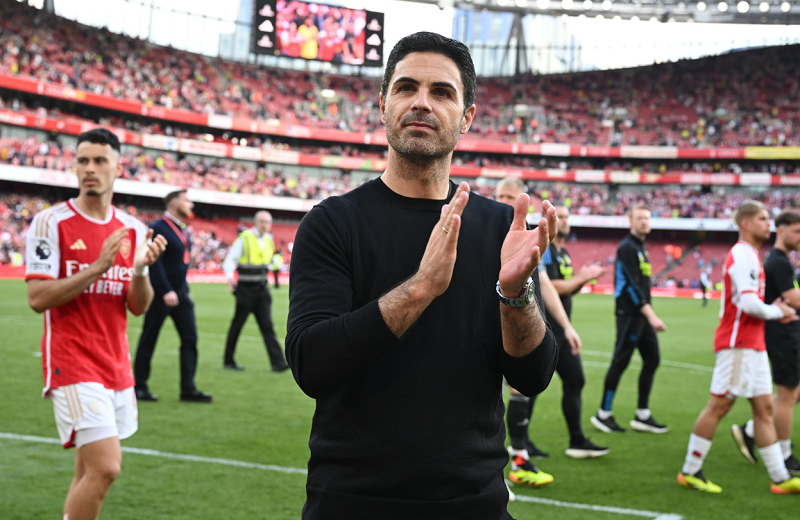 arteta-tinh-moi-phi-cong-raf-de-nang-cao-nghe-thuat-truyen-dat-o-arsenal